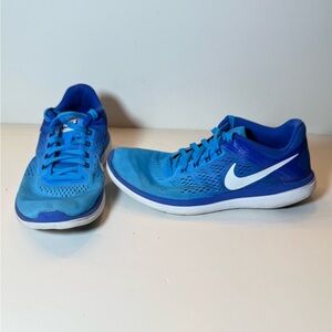 Nike Vibrant Blue Running Shoes
